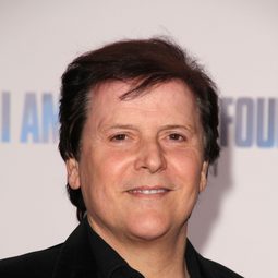 Trevor Rabin 飾演 