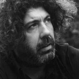 Sergio Di Pinto 飾演 Arturo, il romano