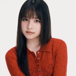 Kohana Arisaka 飾演 AGI