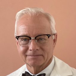 Alex Hyde-White - 麻雀變鳳凰演員 飾演David Morse