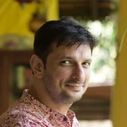 魯沙德·拉那 飾演 Shazad Alam - Pakistani PM