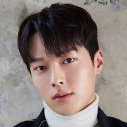 張基龍 飾演 Lee Jang-hyuk