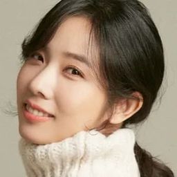 裴琉璃 飾演 Radio (voice)