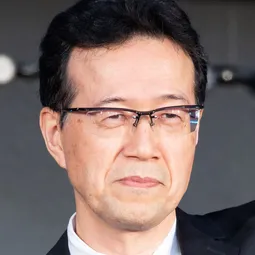 荒牧伸志 飾演 Self
