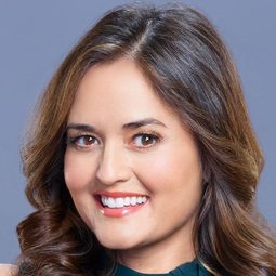 丹妮卡·麥凱拉 - Love in Design演員 飾演Hannah McElroy