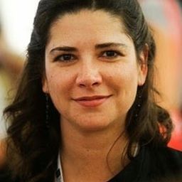 Anaí López - 愛的小麻煩編劇