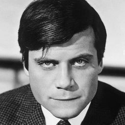 奧利弗·瑞德 飾演 Proximo