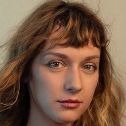 Marysia Nikitiuk - 傷痕之下導演