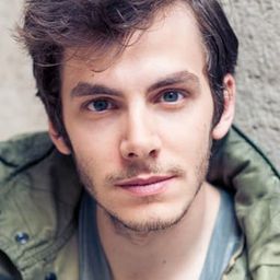 亞力山德羅·司柏杜蒂 飾演 Dante giovane