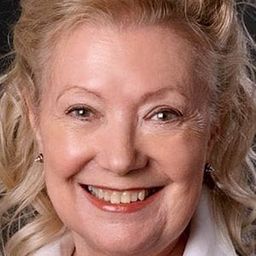 Nicole Valberg - 法院的階梯演員 飾演Elisabeth