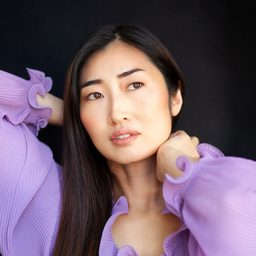 森田友希 飾演 Announcer Itano