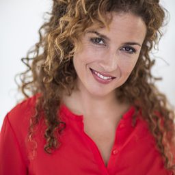 卡嘉·舒曼 飾演 Lady in the Limo