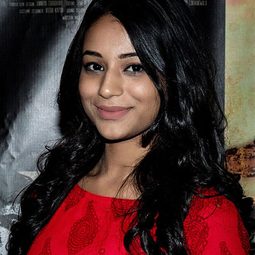 Taneea Rajawat 飾演 Lakshmi