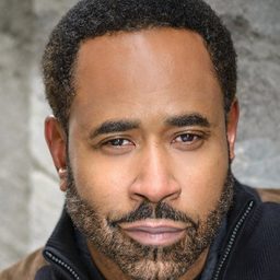 Benz Antoine 飾演 Mark