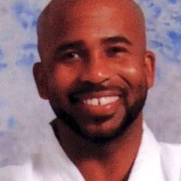 格蘭特·坎貝爾 飾演 Cody