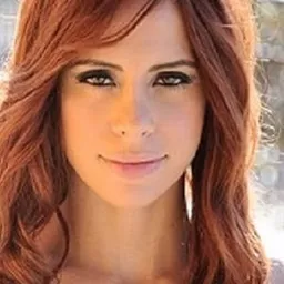 Lucia Bodenizza - Wedding in Paris演員 飾演Ragazza locale Burlesque