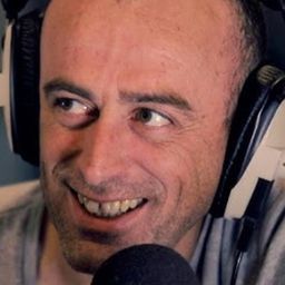 Arnaud Aymard 飾演 SDF