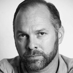 弗拉德·伊凡諾夫 飾演 Cristi