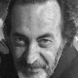 Hichem Rostom 飾演 Nasser