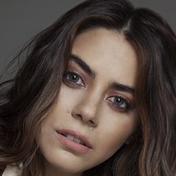 蘿倫薩·伊佐 - Instrucciones para mi funeral演員 飾演Olimpia