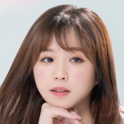 鄭茵聲 - 一吻定情演員 飾演Sen