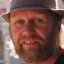 Gustave Lund 飾演 Nalle