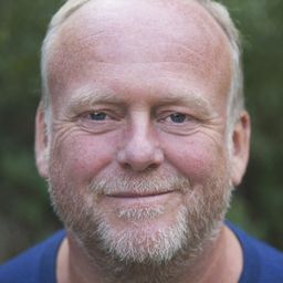 Michiel Nooter 飾演 Frederick