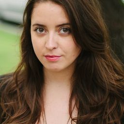 Paloma Salas 飾演 Susana