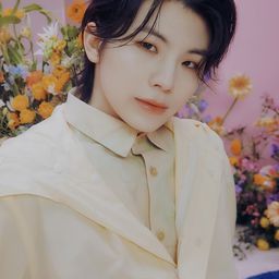 Lee Ji-hoon 飾演 Self