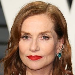 伊莎貝雨蓓 - 喜多妮在日本演員 飾演Sidonie Perceval