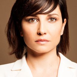 瑪莉安·阿瓦雷茲 飾演 Cati