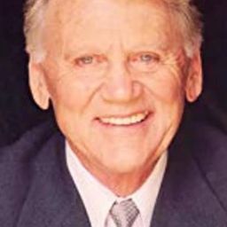 Jon Cedar 飾演 Dr. Jack Hughes