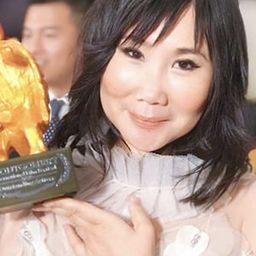 Yubai Zhang 飾演 Liang Min Su