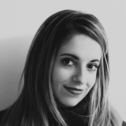 Carley Smale - 聖誕老人亂亂愛編劇