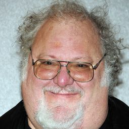 喬希·莫斯特爾 - 黑幫第二代演員 飾演Mac McCreadle