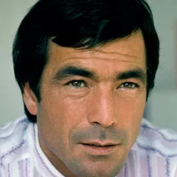 Maurice Poli 飾演 Stan