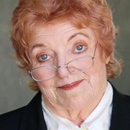 Susan James Berger - 偷呃拐騙一家人演員 飾演Sue