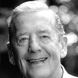 John Nettleton 飾演 Doctor Weiss