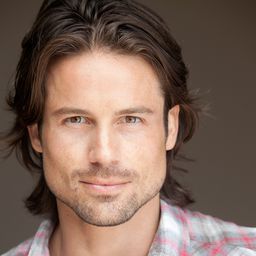 安德魯·錢尼 飾演 Sean Weathers