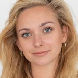 琵普·佩倫斯 飾演 Kim