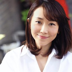 許歌 - 保姆的私密日記演員 飾演Zhao Dongmei