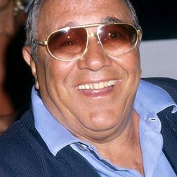 Sergio Corbucci 飾演 Self - Filmmaker (archive footage)