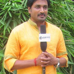 Senthil Kumar 飾演 Madhavan's Friend