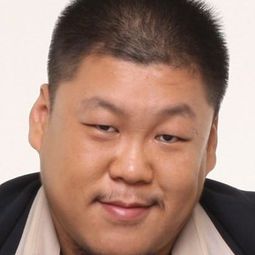 Sang Ping 飾演 Bully