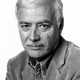 Víctor Valverde 飾演 Actor que representa a 'El ministro'