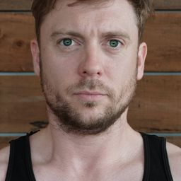 Thomas Liccioni - No Surrender演員 飾演Masked Assailant