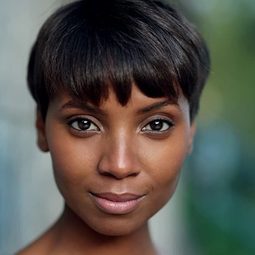 Alisha Bailey - 誘餌新娘演員 飾演Suzelle