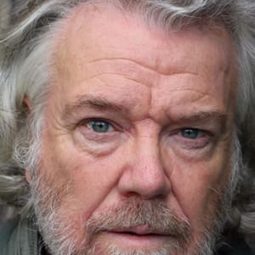 Bill Fellows - 殺手錦標賽演員 飾演Pub Landlord