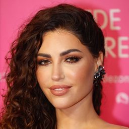 Yolanthe Sneijder-Cabau 飾演 Lotte