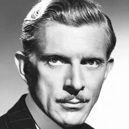 Alan Napier 飾演 Alfred